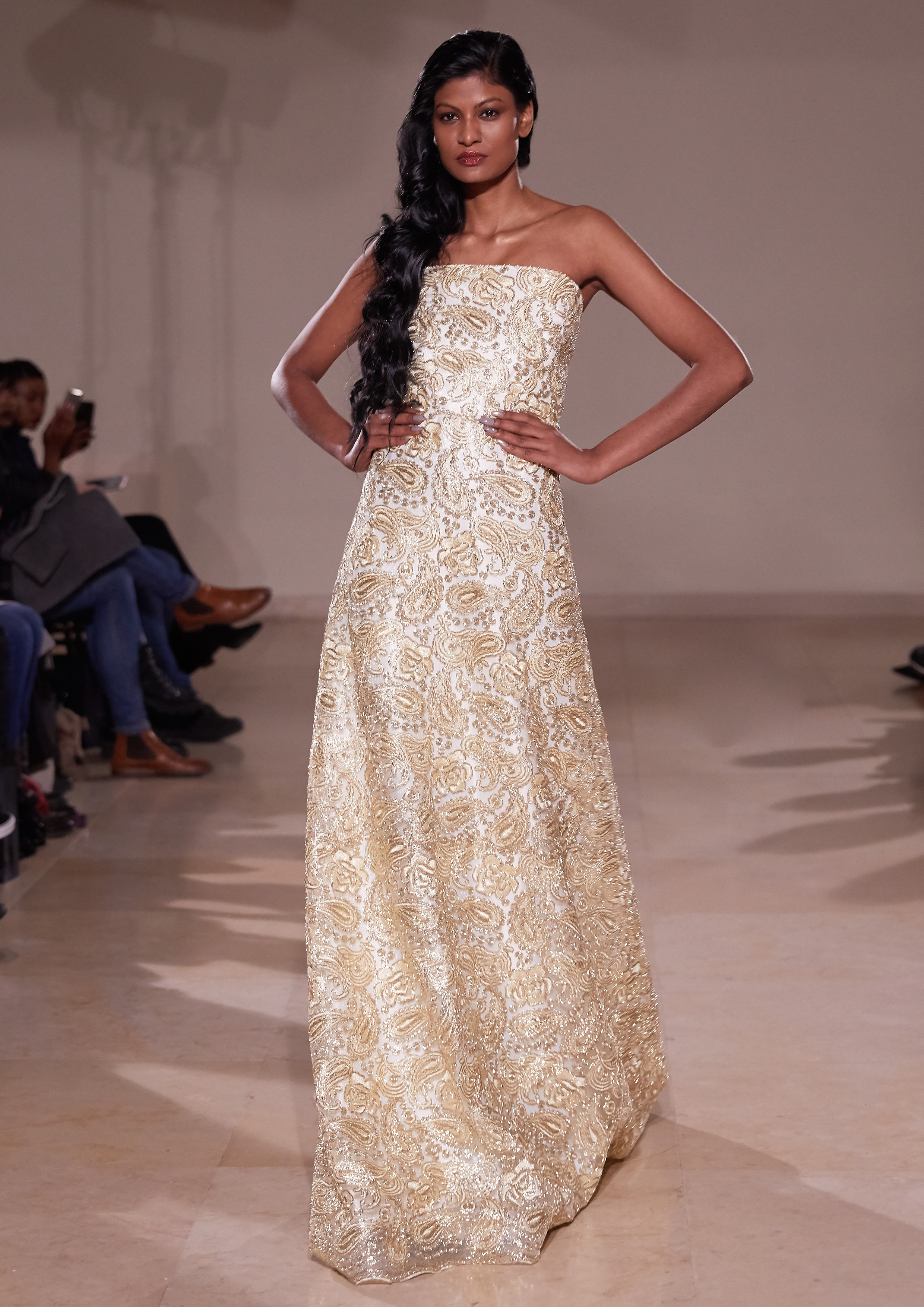 EMBELLISHED LACE GOLD DRESS
